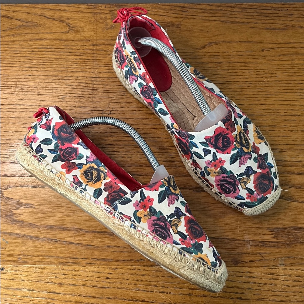 Vera Bradley Lace-Back Espadrilles Havana Rose Floral Size 10